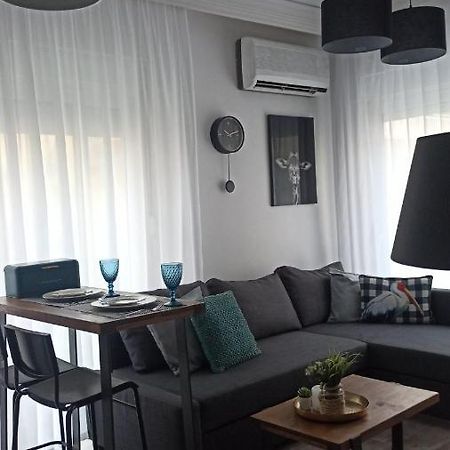 Down Town Luxurious Apartments Александруполис Екстериор снимка