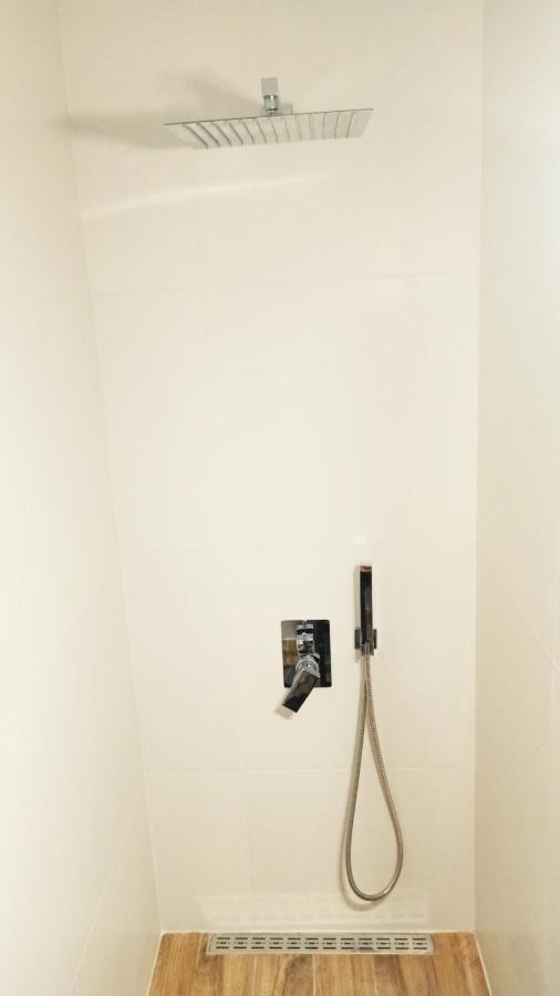 Down Town Luxurious Apartments Александруполис Екстериор снимка