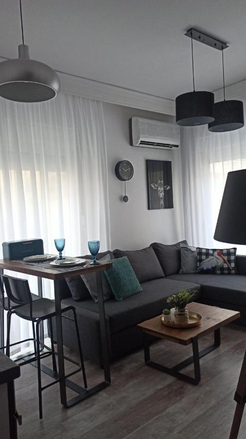 Down Town Luxurious Apartments Александруполис Екстериор снимка
